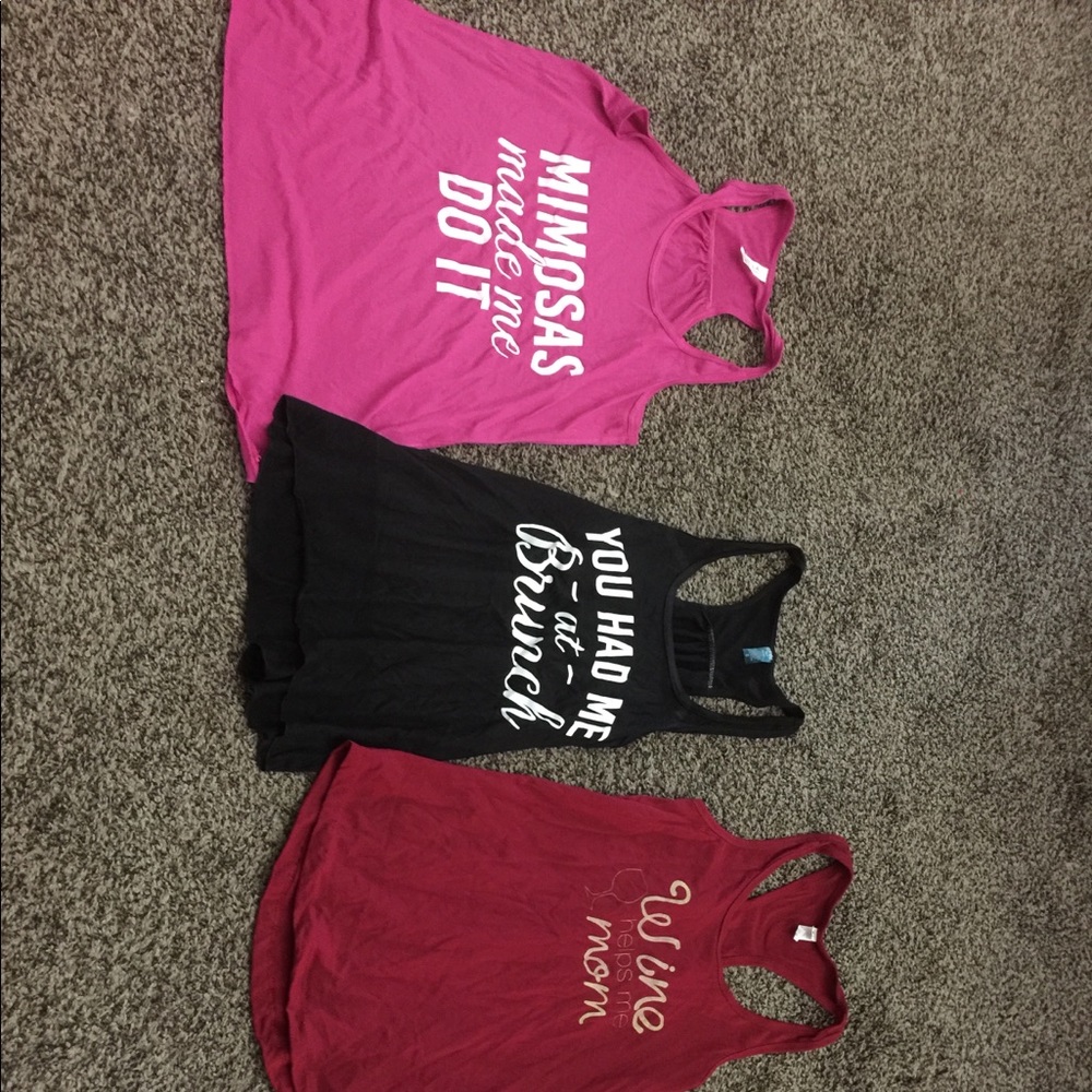 Set of 4 women’s tank tops